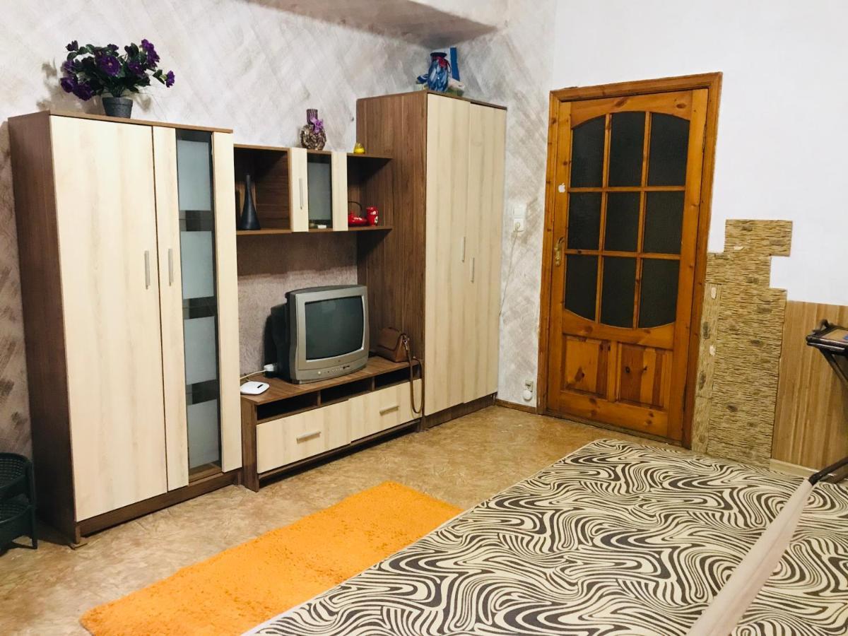1 Room Apartment Odesa Exterior photo